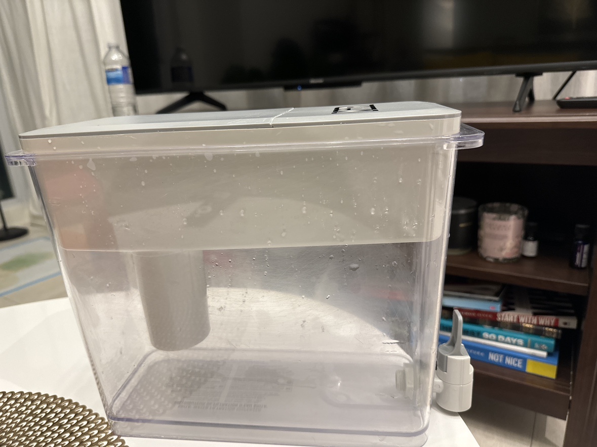 Brita Water Filtration Dispenser with 2 filters thumbnail