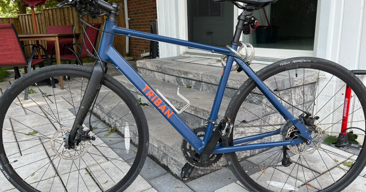 Blue Triban Rc120 Flat Bar Road Bike RC 120 FB In Blue Karrot