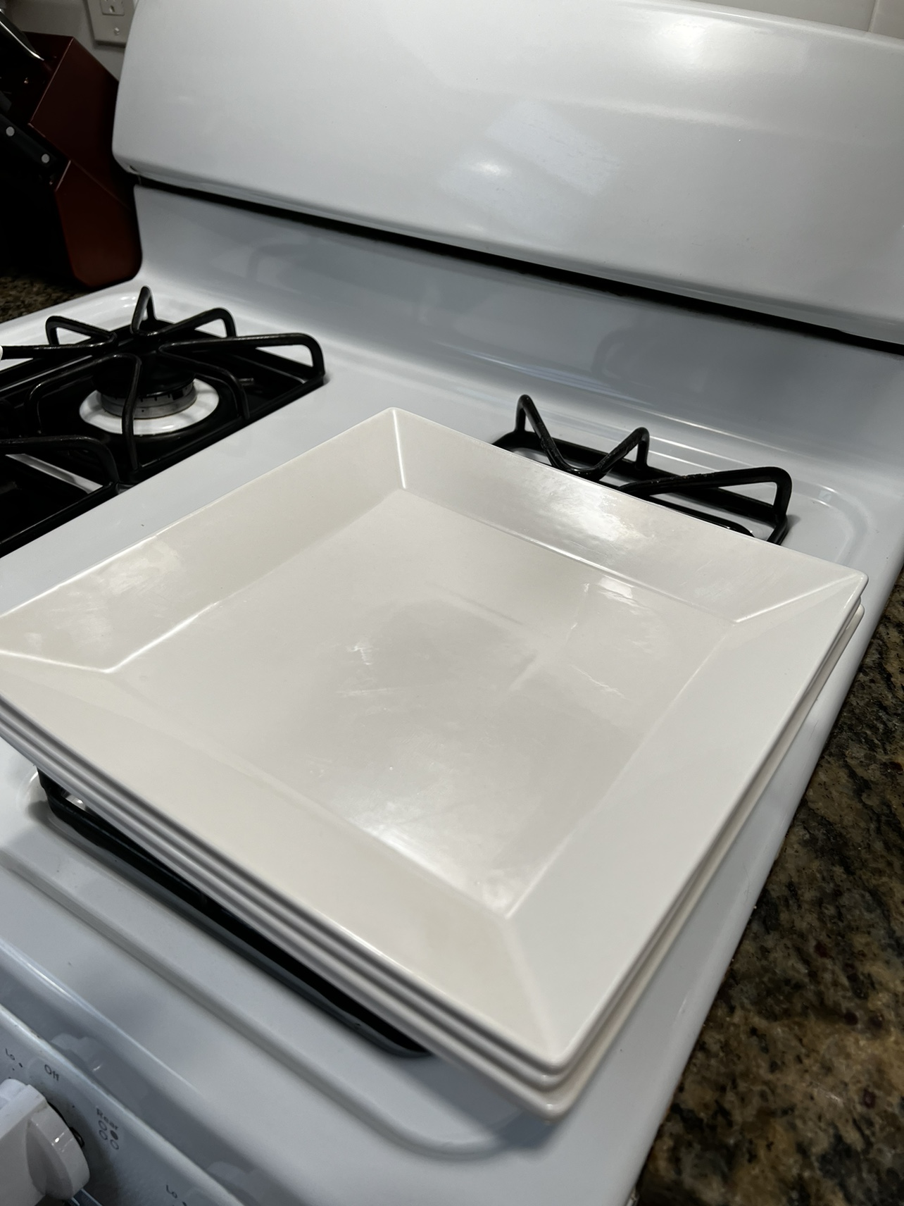 Italian White Glass Plates - photo 3