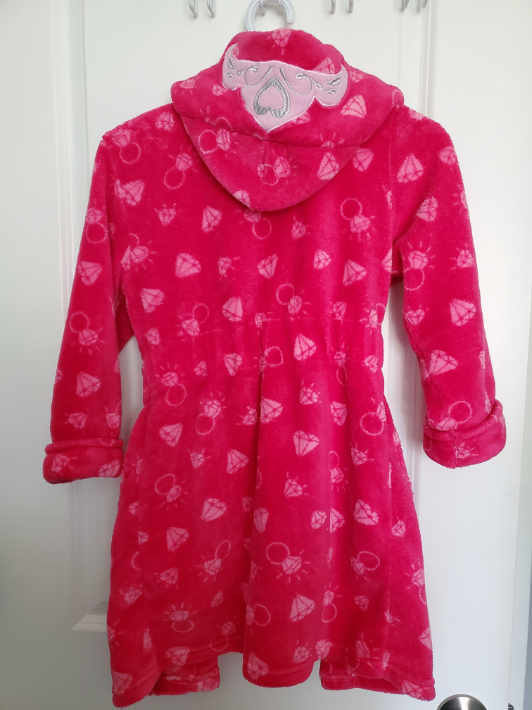 Cute girl's bathrobe size 7-8 image indicator(2)