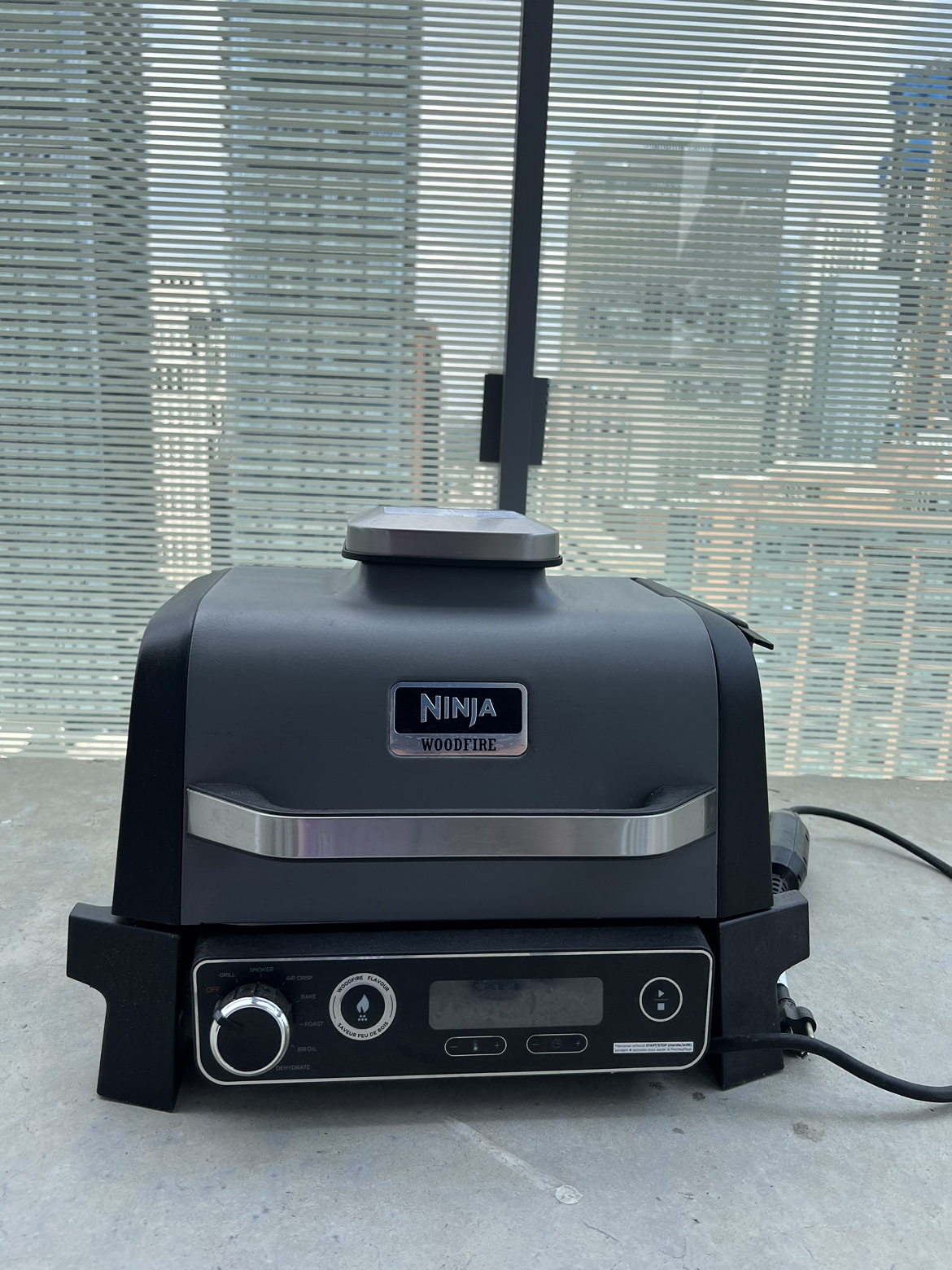 Ninja Woodfire 7-in-1 indoor and Outdoor Electric Grill