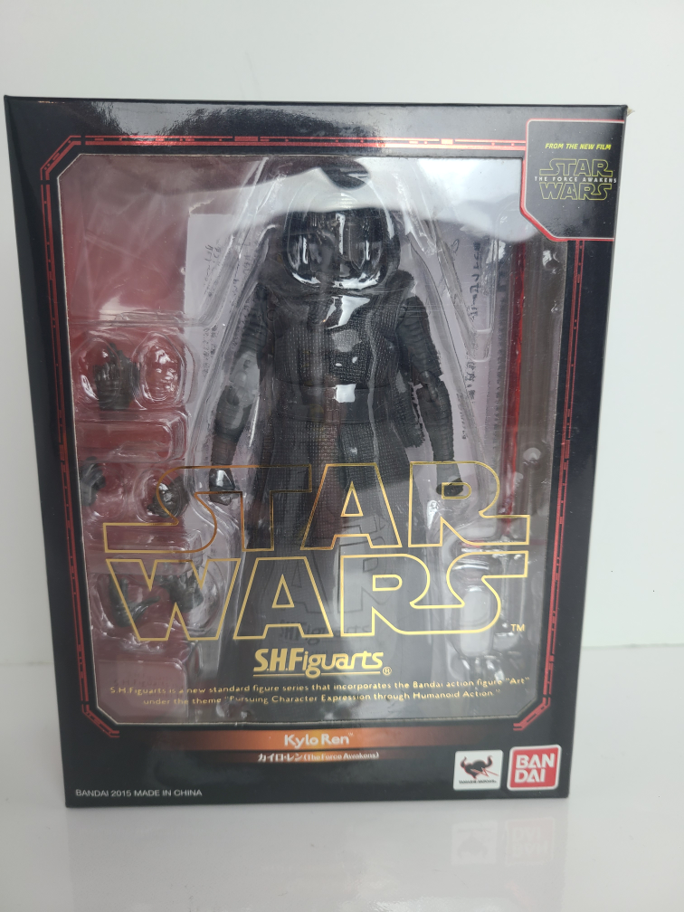 SH S.H. Figuarts Kylo Ren Star Wars - The Force Awakens Bandai thumbnail