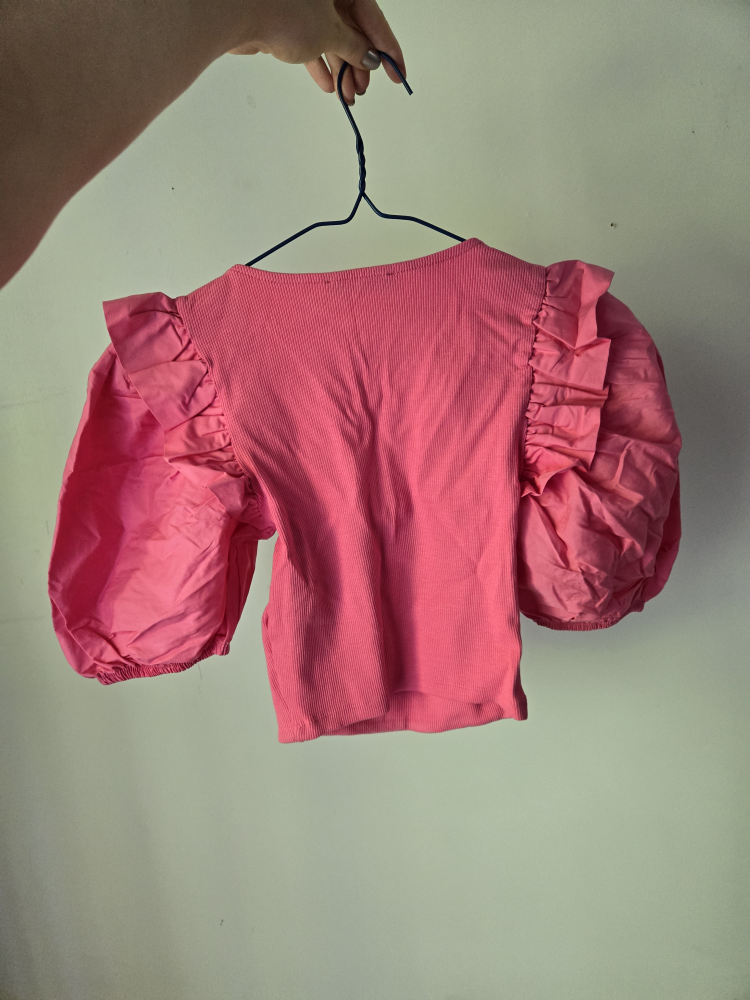 Pink crop top size S image indicator(2)