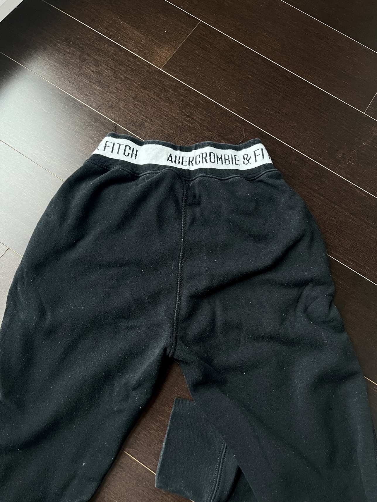 Abercrombie black sweatpant image indicator(4)