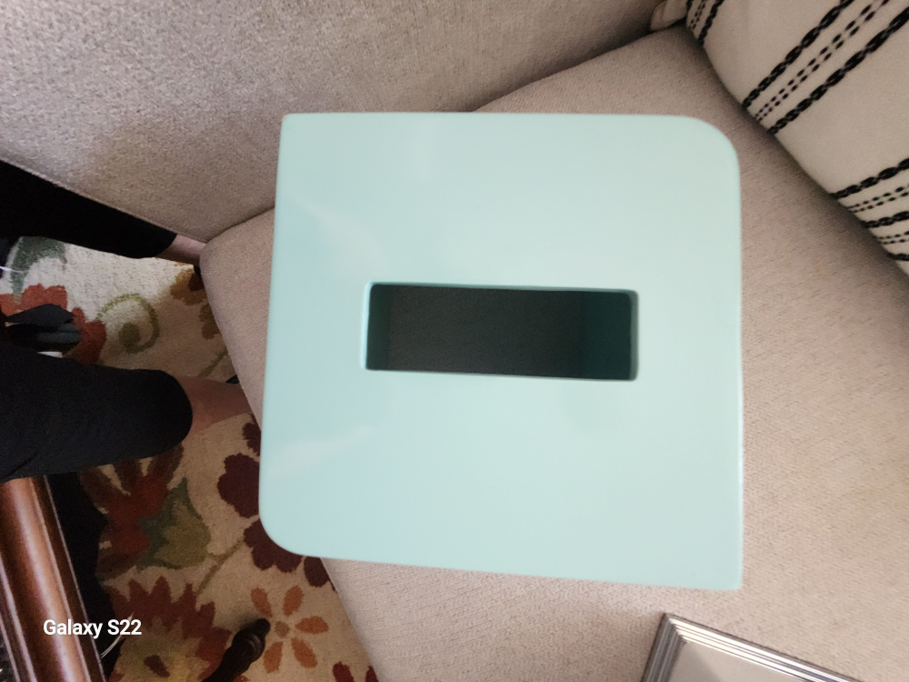 DKNY Tissue Box Cover image indicator(4)