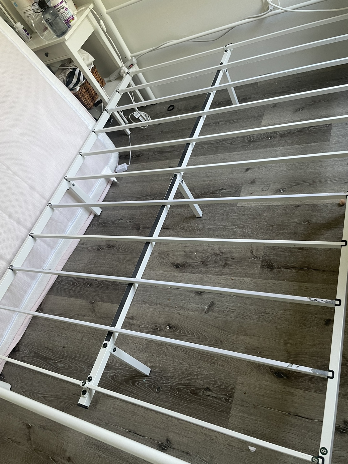 Bed frame - photo 2