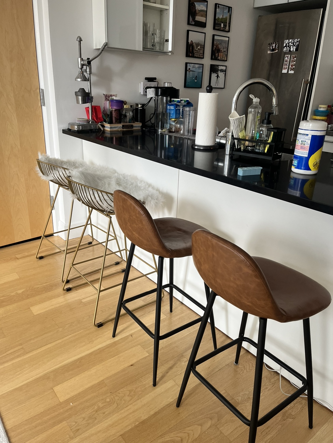 4 Bar stools - photo 3