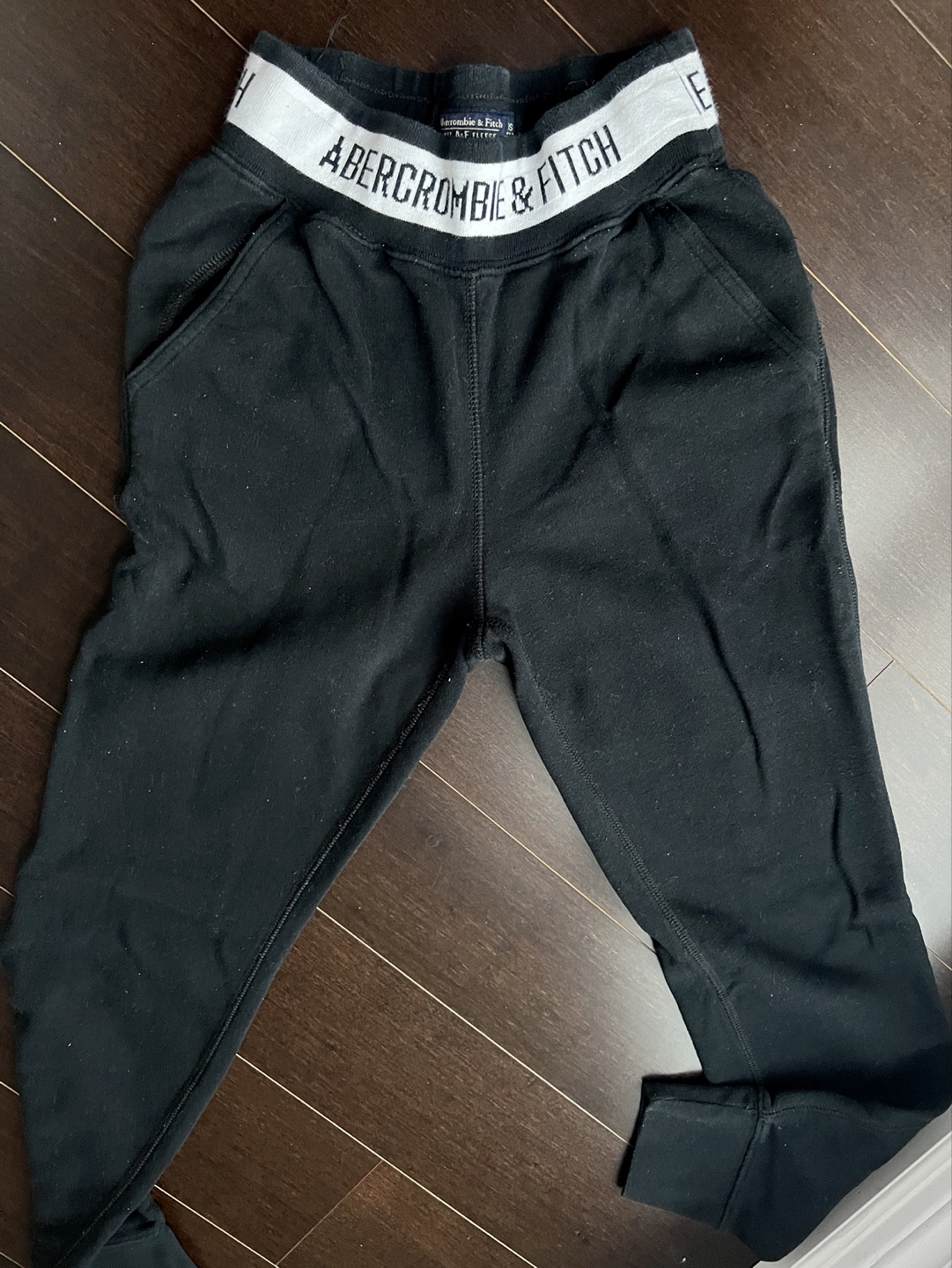 Abercrombie black sweatpant image indicator(2)