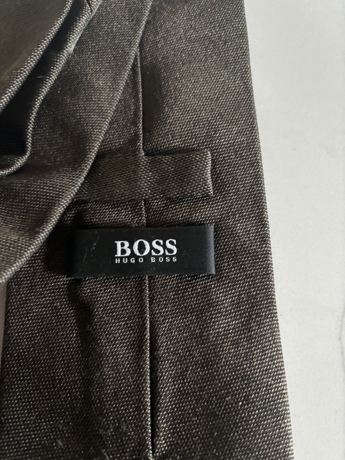 Hugo boss tie used two or three times thumbnail