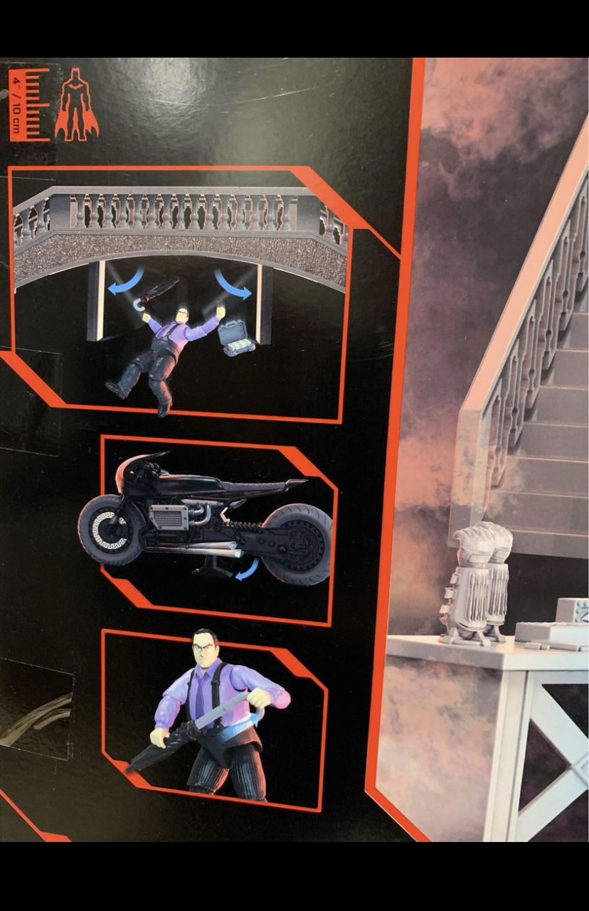 Batman Exclusives Action Figures and Batcycle BATCAVE image indicator(3)