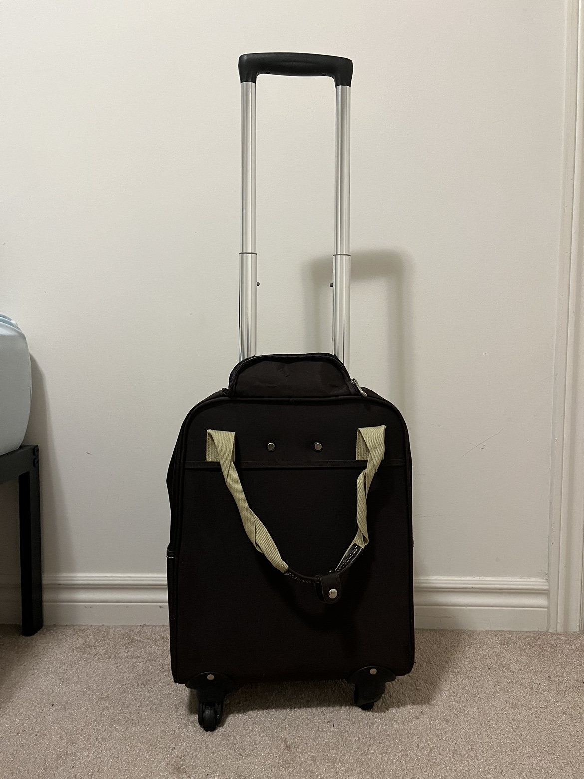 Small Luggage - photo 2
