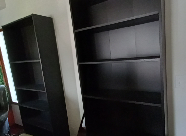 2 book shelves - photo 2