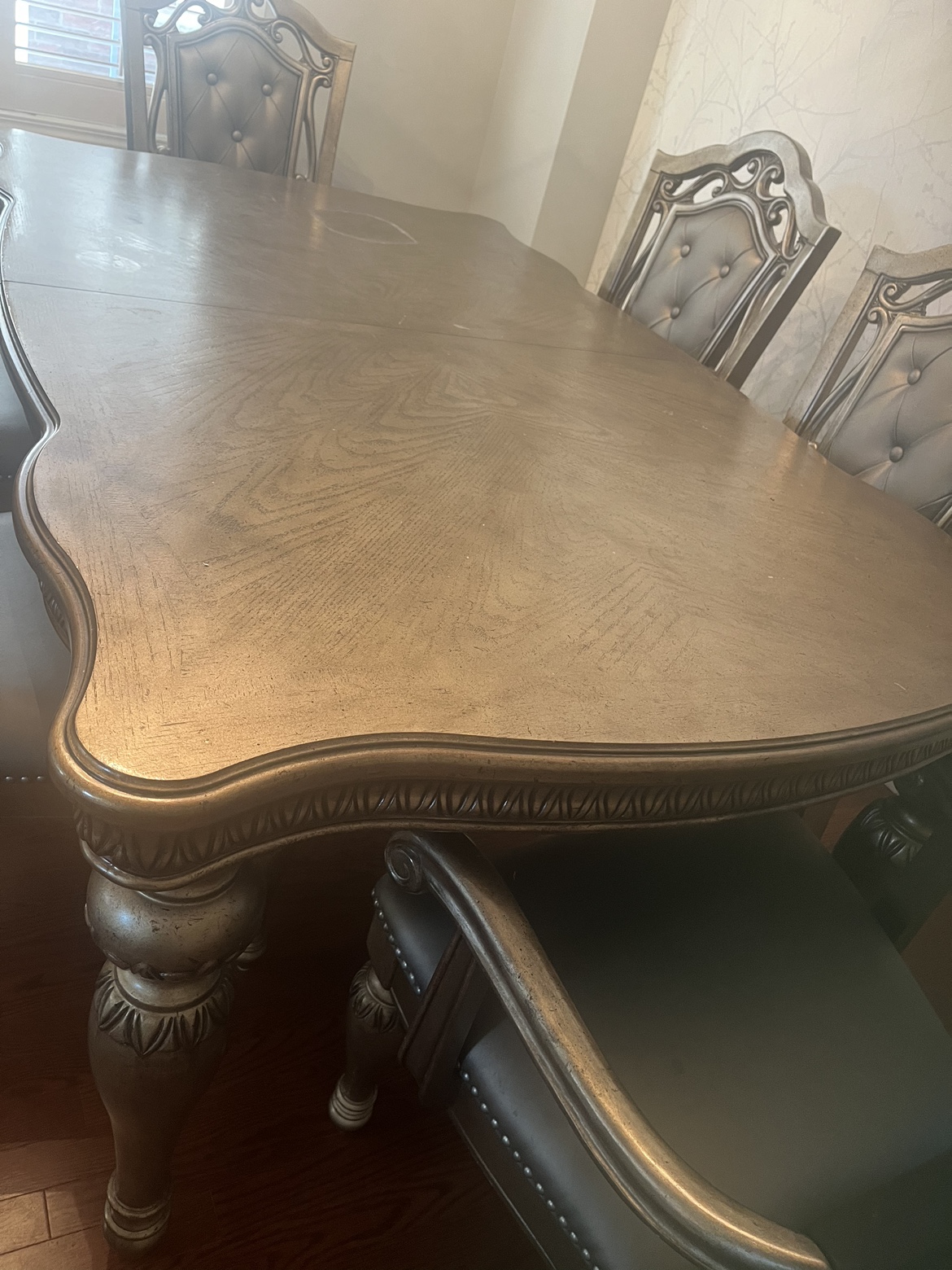 Dining Table and 6 chairs Wood image indicator(2)