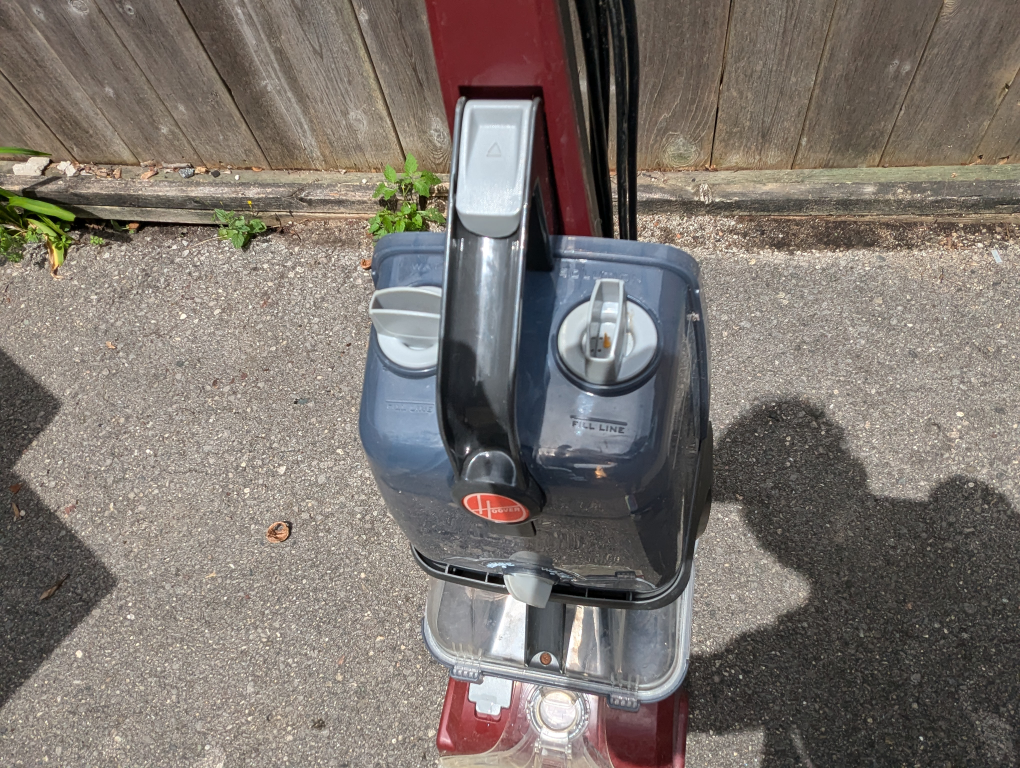 Hoover carpet cleaner - photo 4