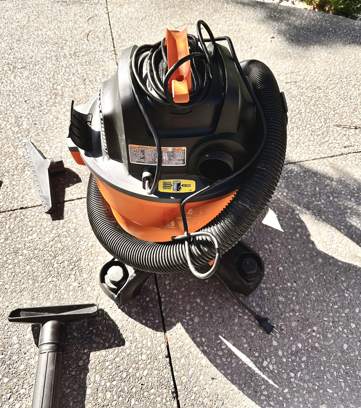 Ridgid Wet/ Dry Shop Vaccum 60 litres (16 Gallon) - photo 2