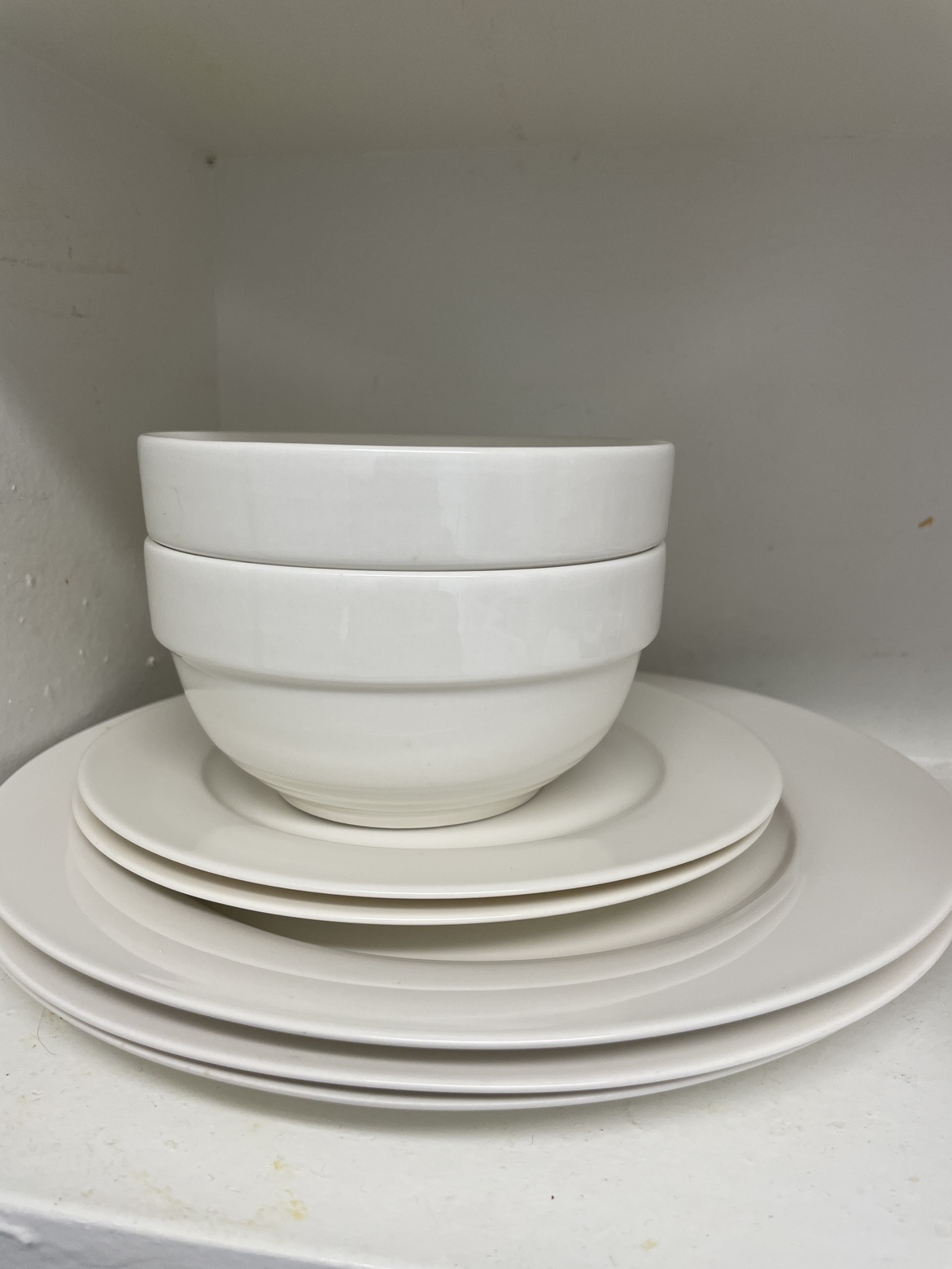 Plates and bowls