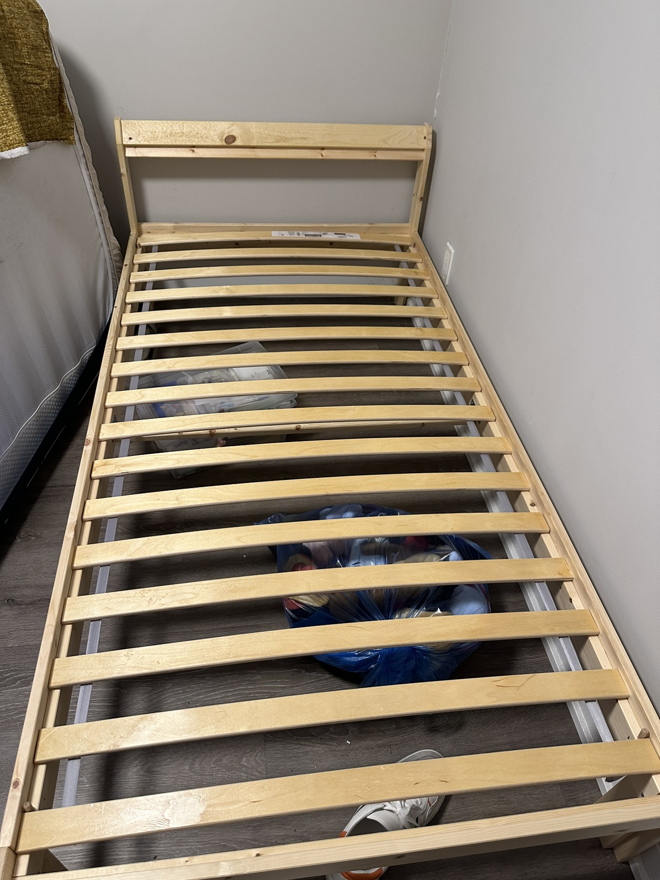 Ikea single bed - photo 2