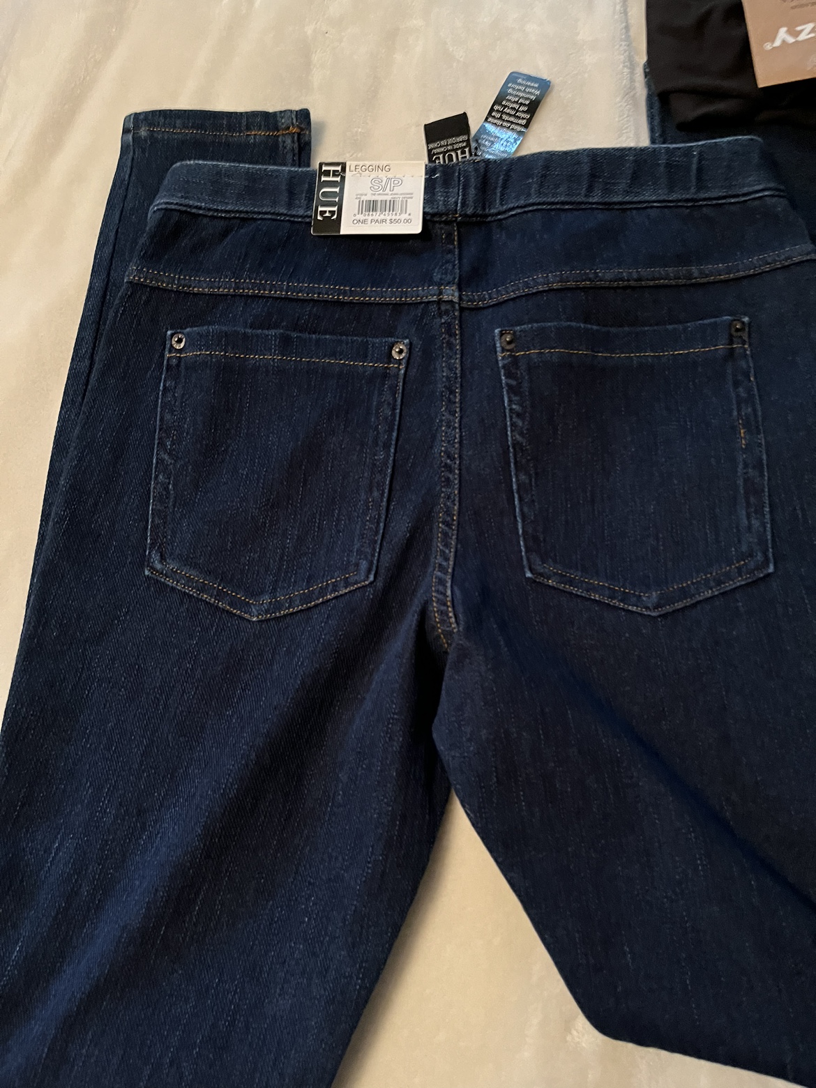 BNWT 2 pr HUE stretch jean/leggings. Size small image indicator(4)