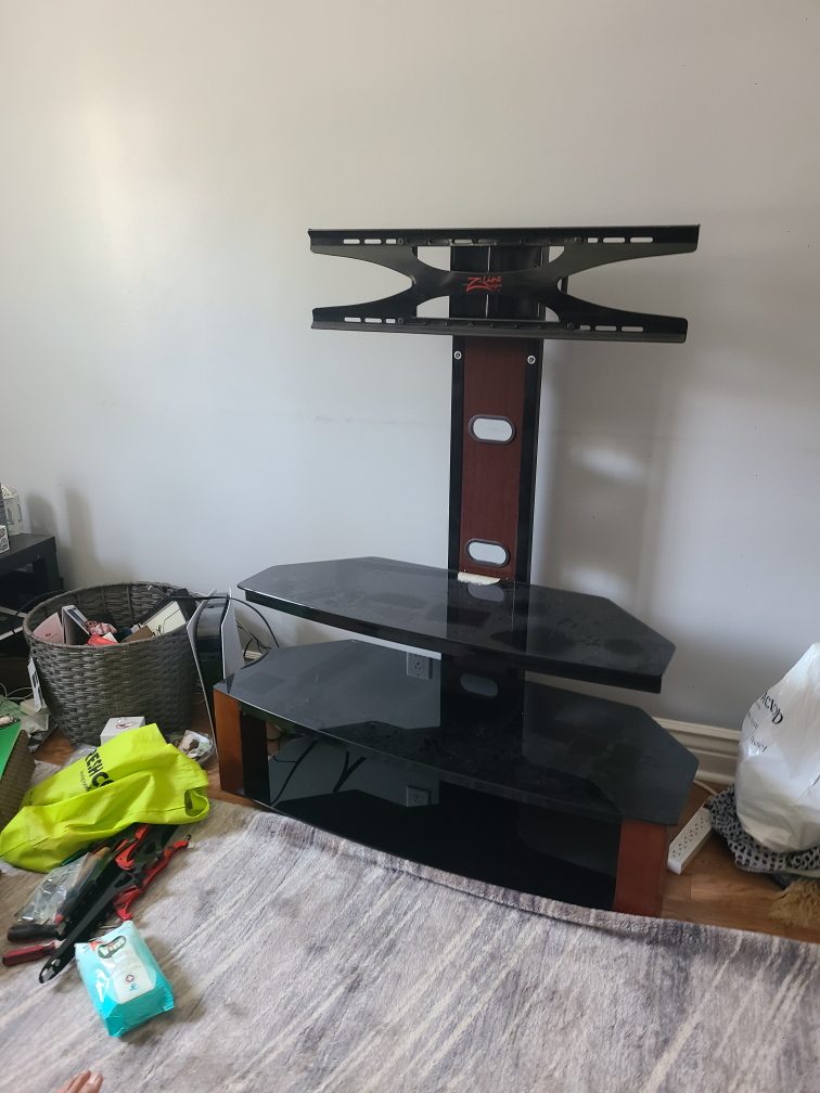 t.v. stand good for 45" - photo 2