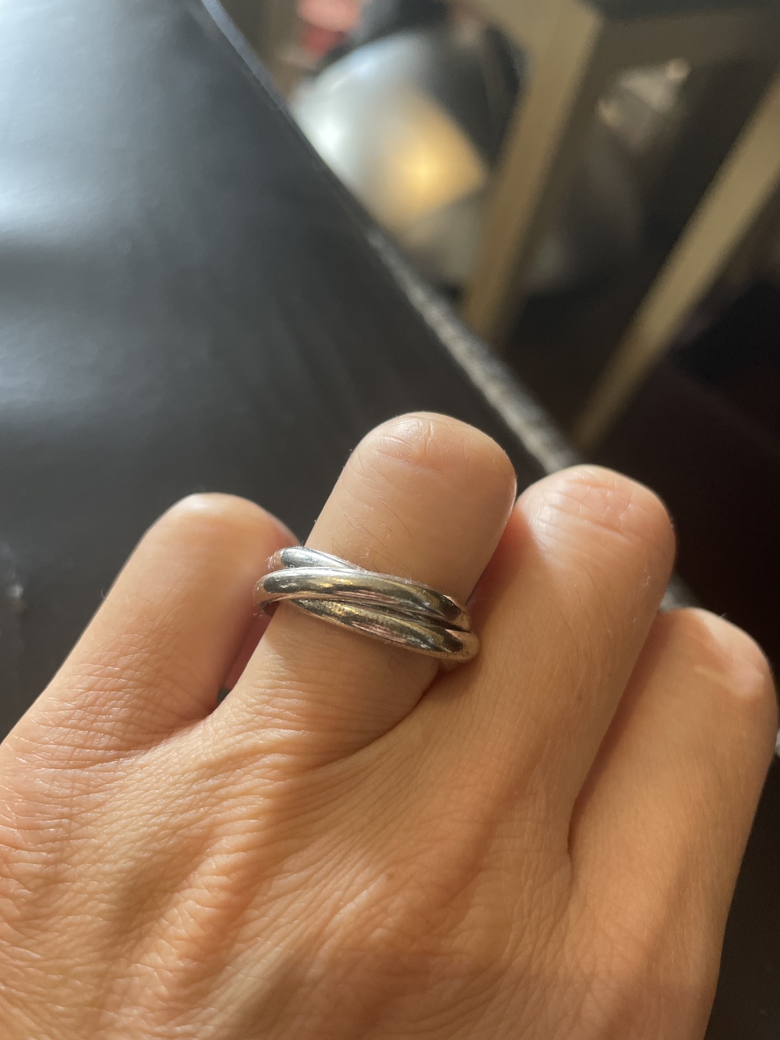 Attached ring thumbnail