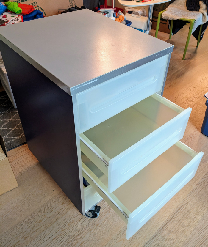 Utility drawers on wheels - 20 in W x 23.5 in D x 35.5 in H - photo 2