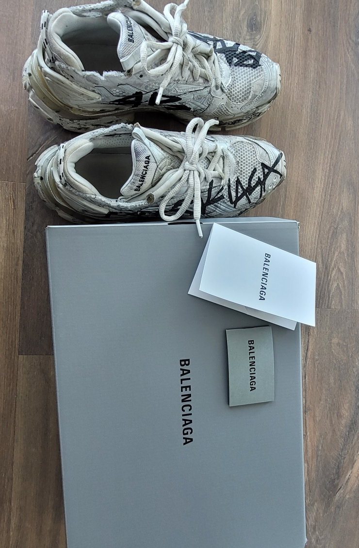 Balenciaga Men's Runner Graffiti in white - photo 5