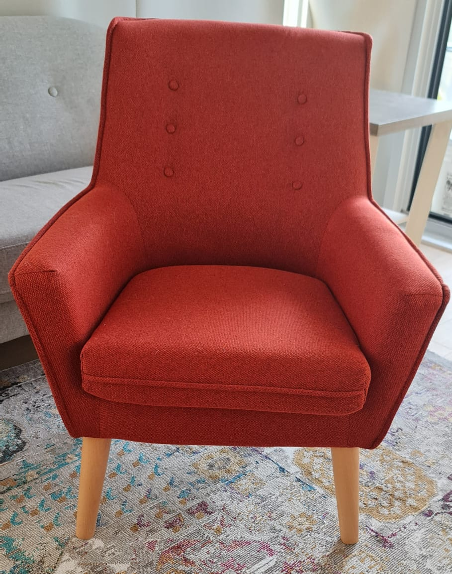 Like New Living Room Accent Chair (The Brick) - photo 2