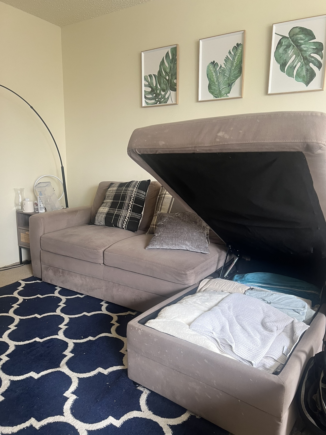 Selling convertible couch - photo 3