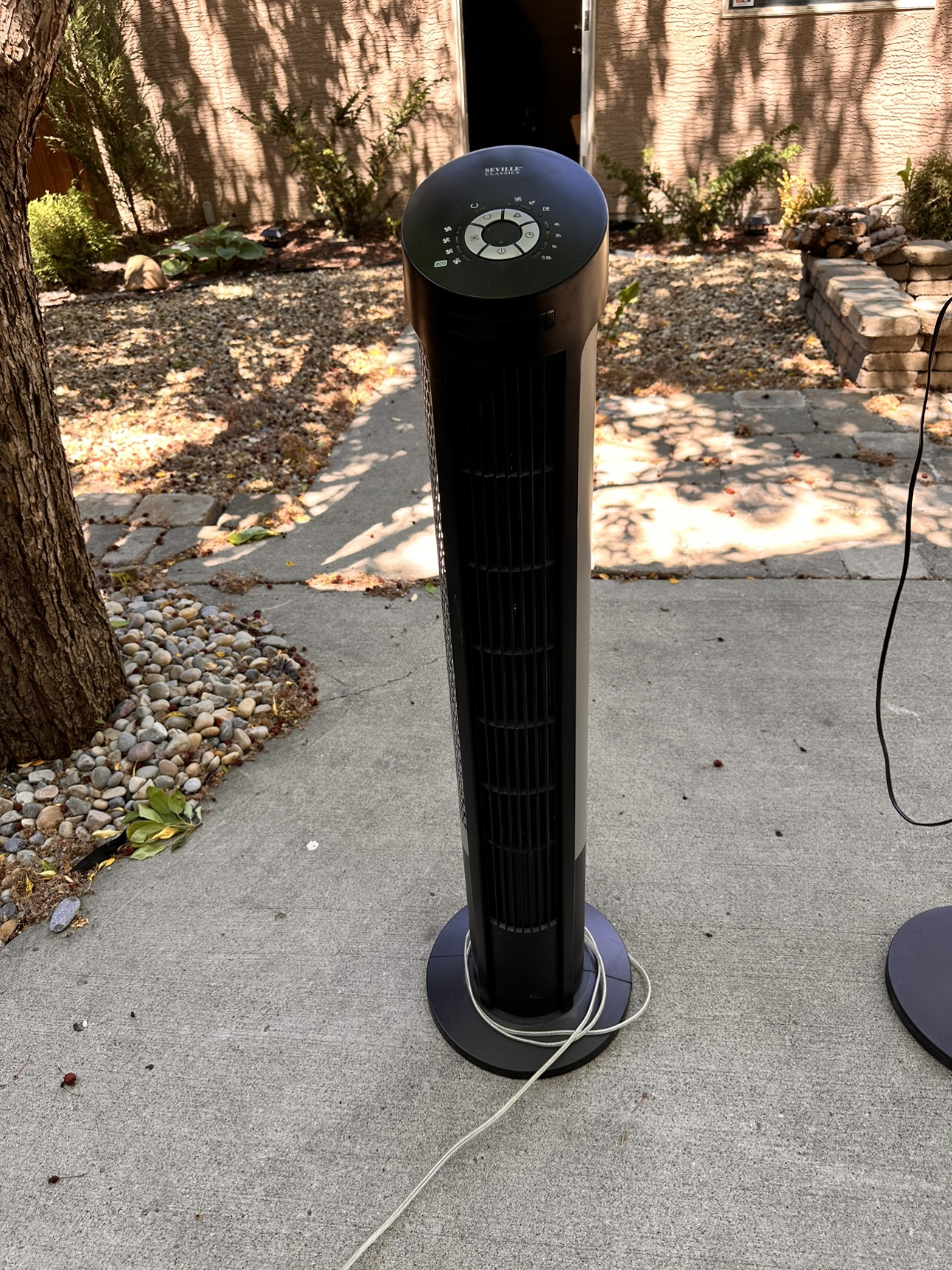 Oscillating fan - photo 3