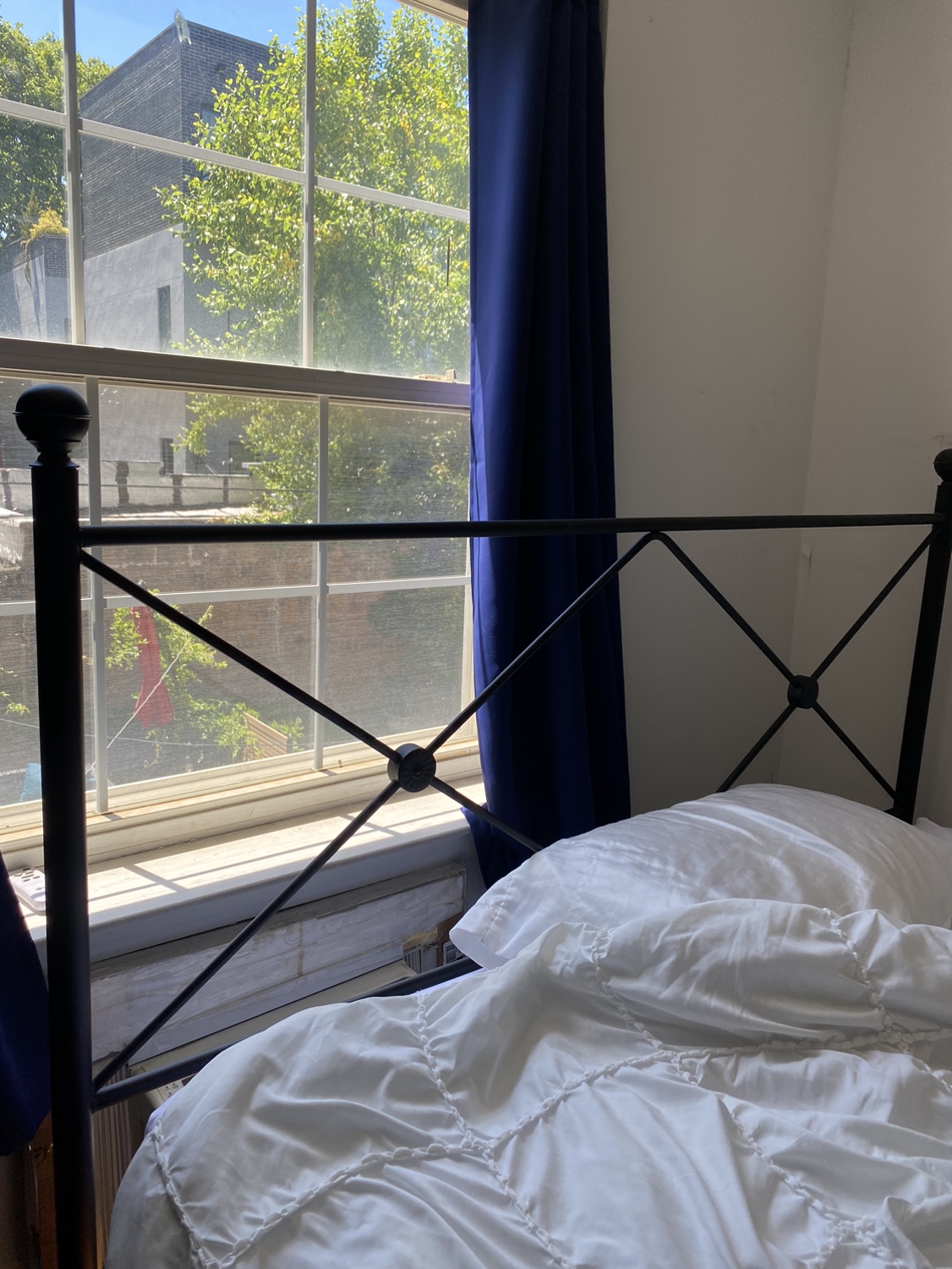 Queen Metal Headboard & Bedframe - photo 2