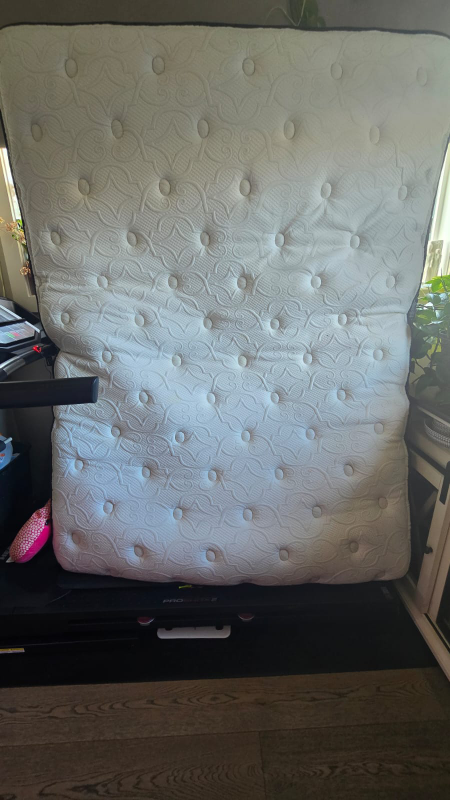 Kingdom Queen size Mattress - photo 2