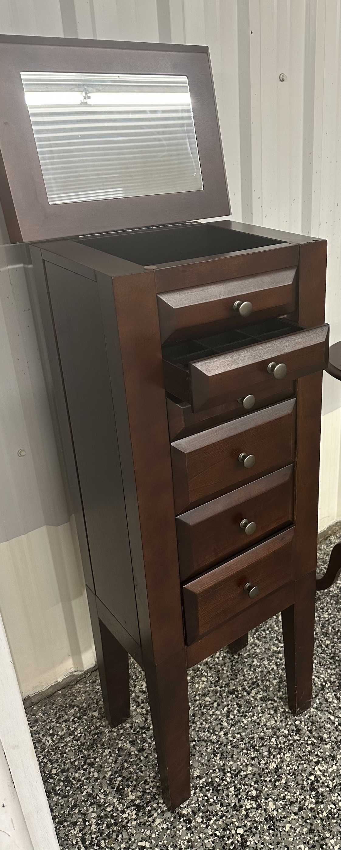 Jewelry Box & Matching Plant/Side Table - photo 2
