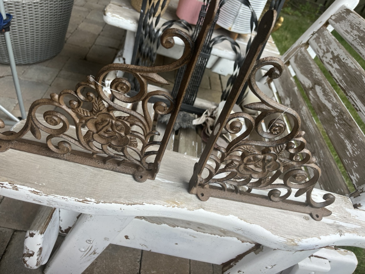 Metal corner decor/ plant hanger