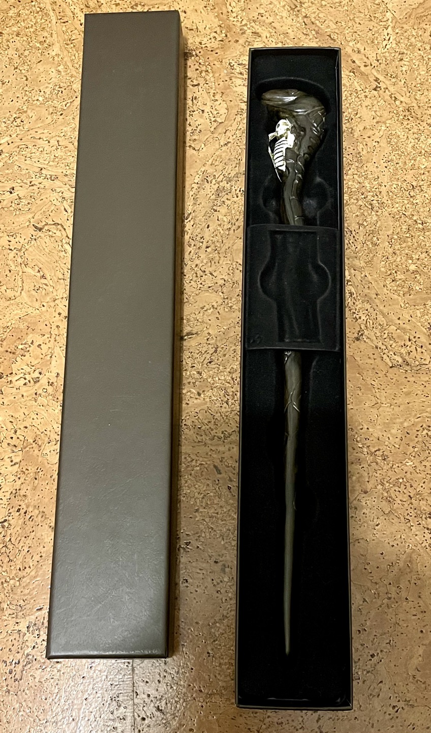 2 Harry Potter wands image indicator(2)