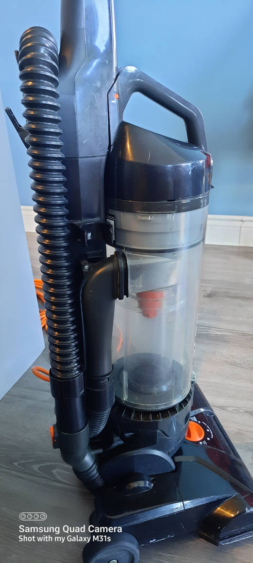 Hoover Vacuum - photo 3