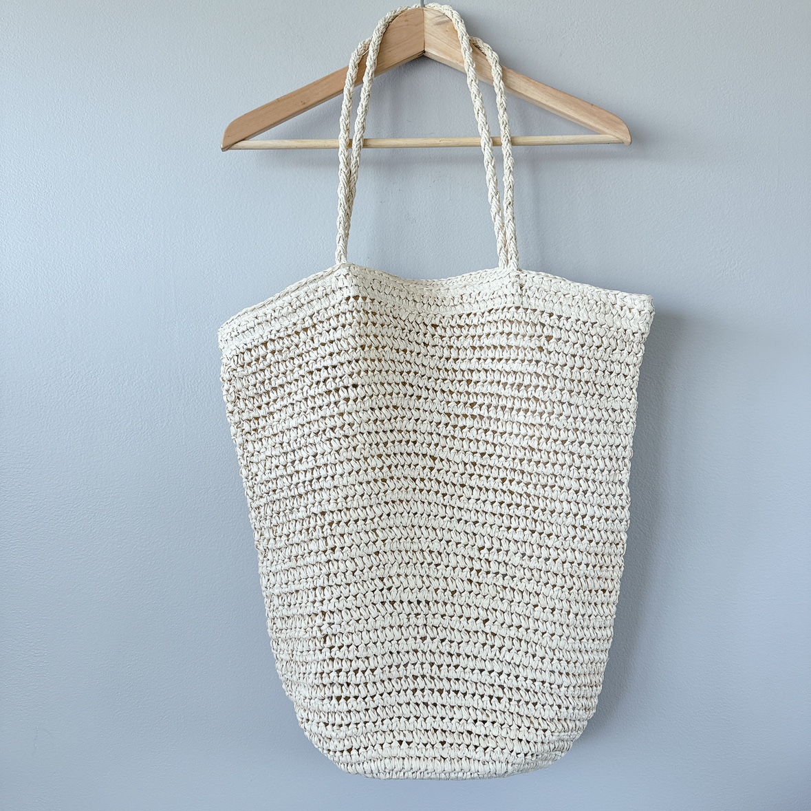Like new large straw tote thumbnail