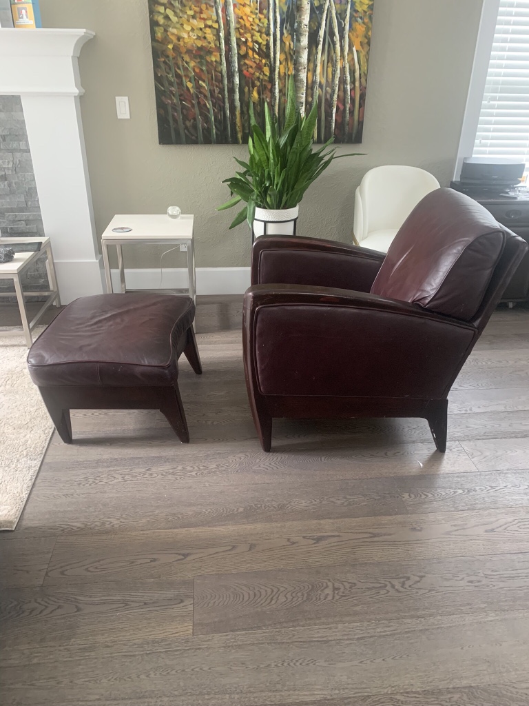 Italian leather Lounge chair and ottoman
