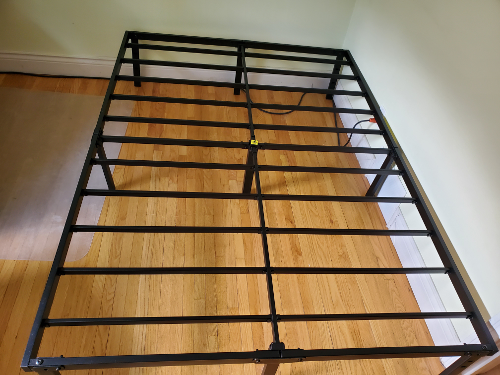 bed - photo 2