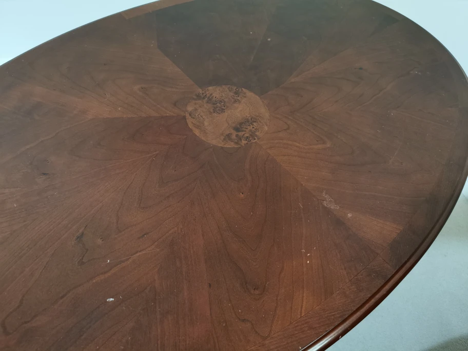 Moving sale - elegant Bombay's coffee table image indicator(5)