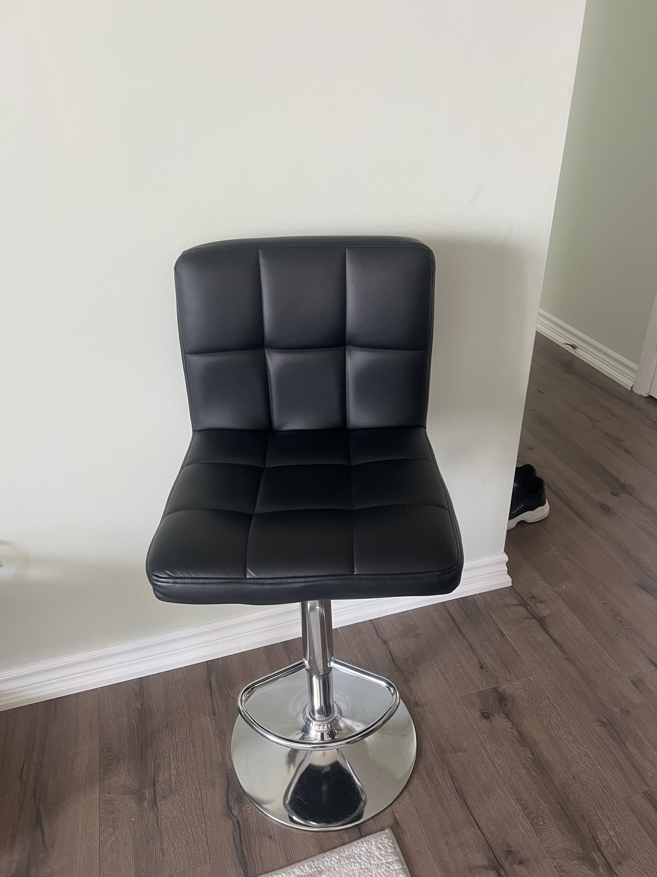 2 Counter bar stools - photo 2