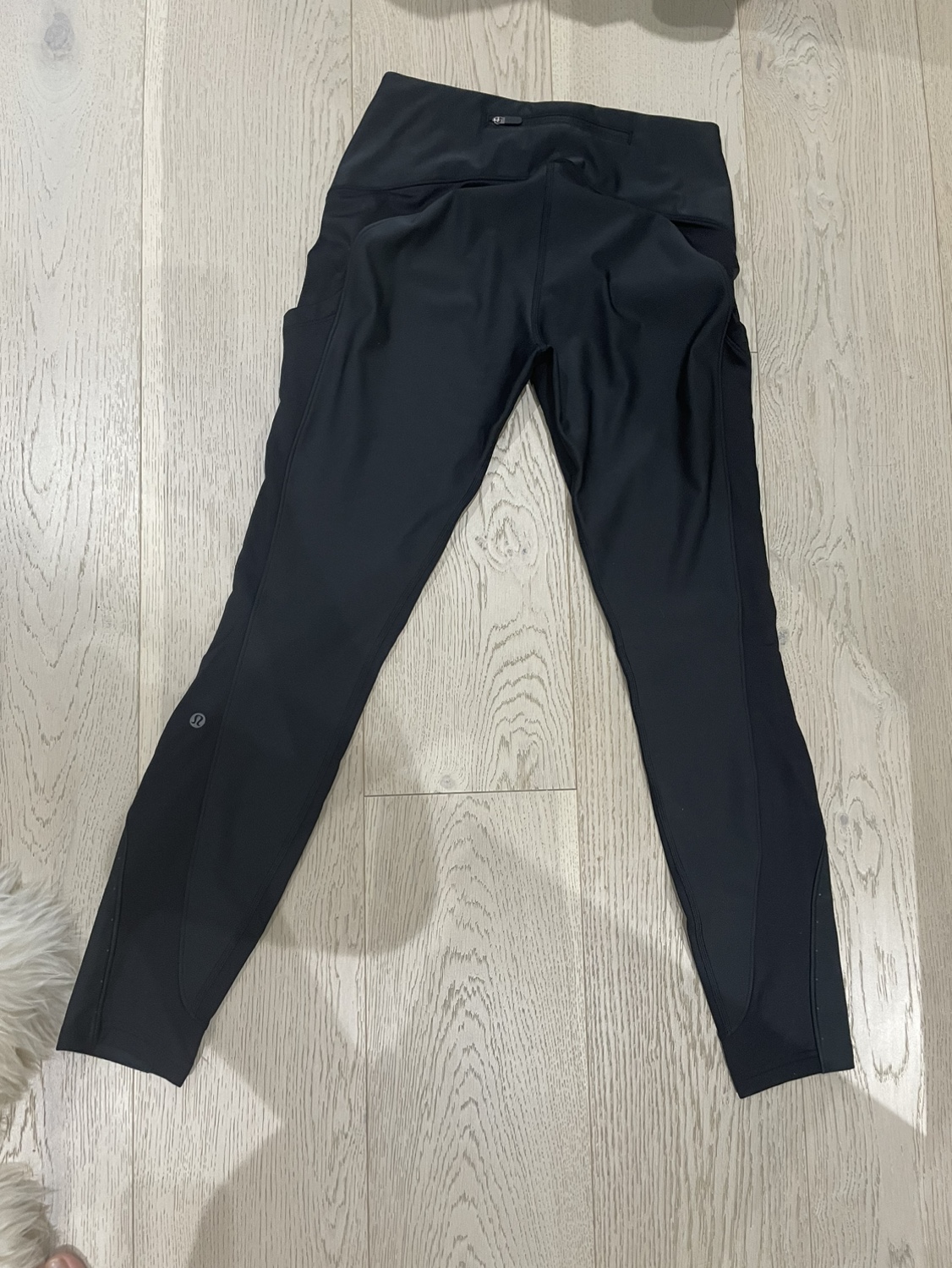 Lululemon leggings size 6 with pockets - photo 3