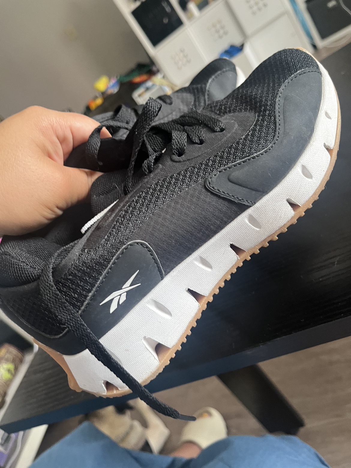 Reebok shoes image indicator(4)