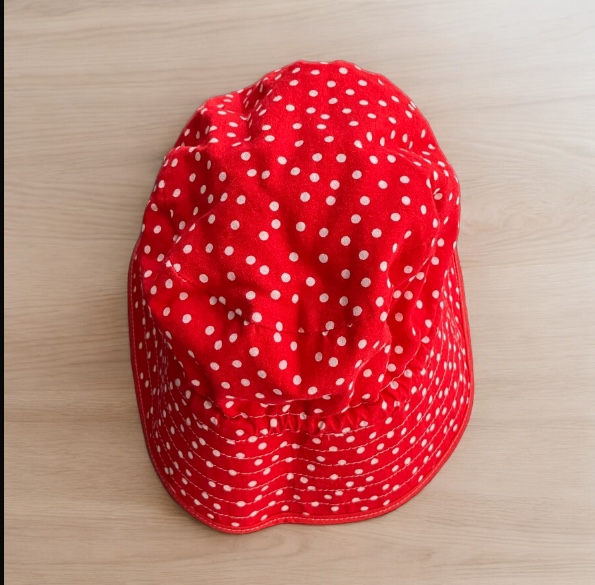 Handmade Reversible Bucket Sun Hat Baby Toddler Ladybug S/M image indicator(6)