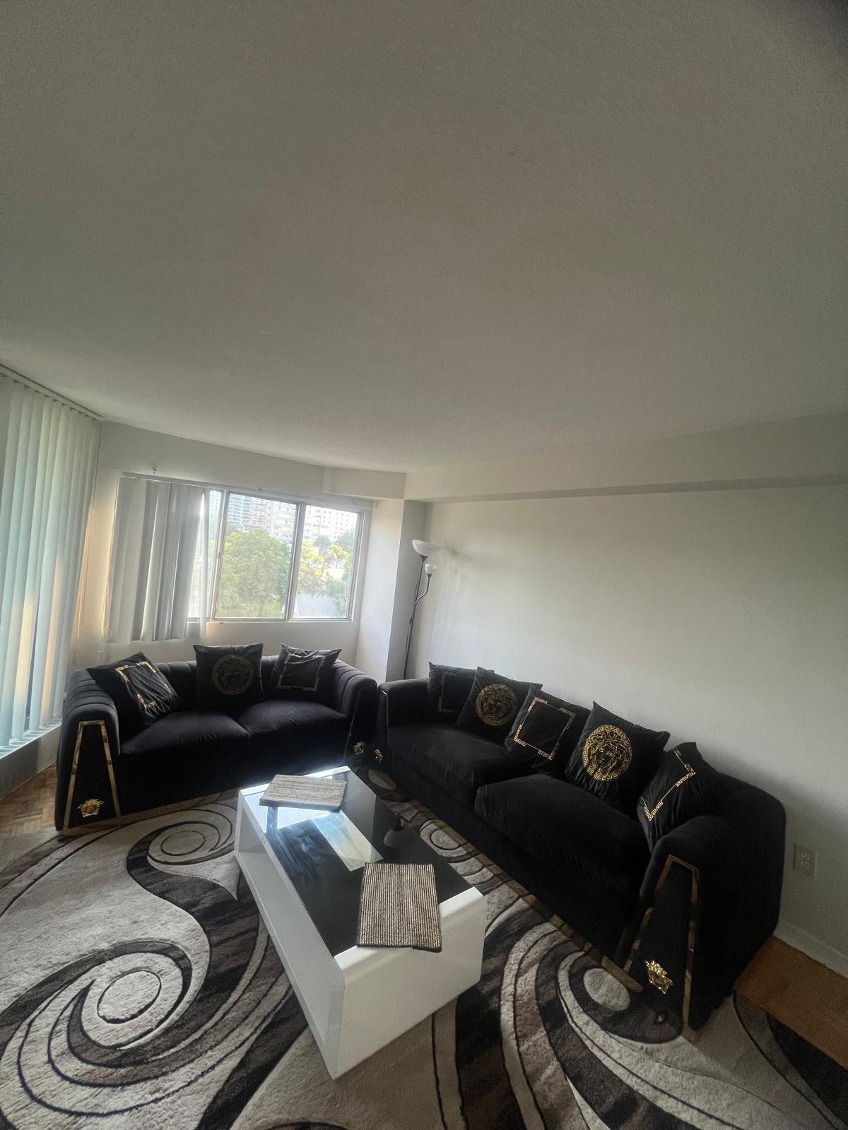 Sofa couch with coffee table two piece 6 person - photo 2