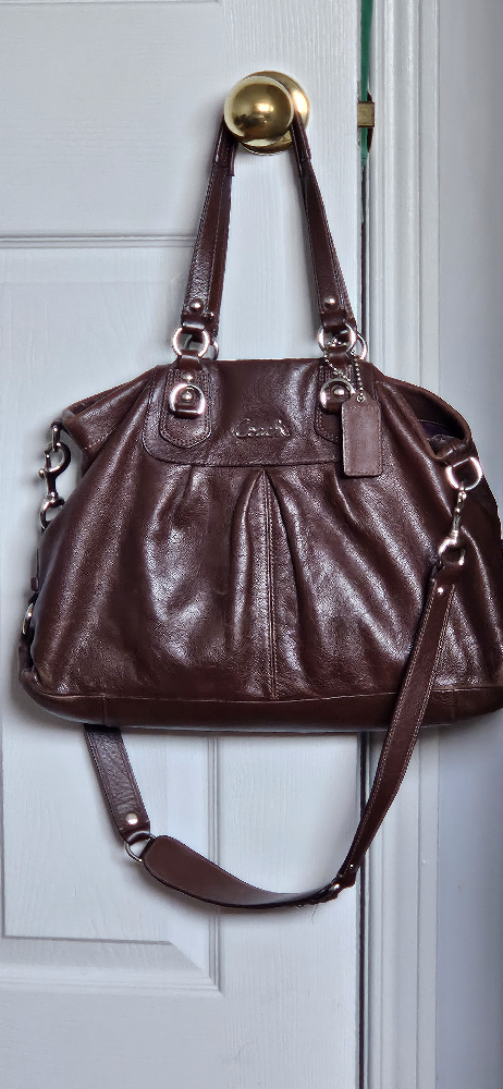 Coach Leather Vintage Handbag image indicator(2)