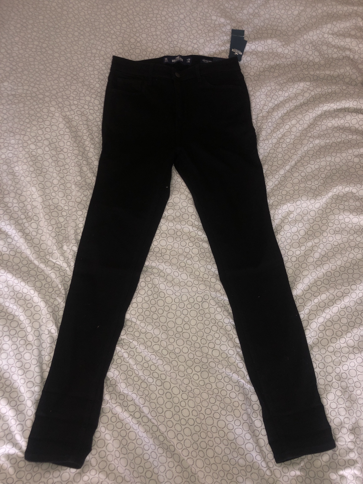 Black skinny jeans image indicator(4)