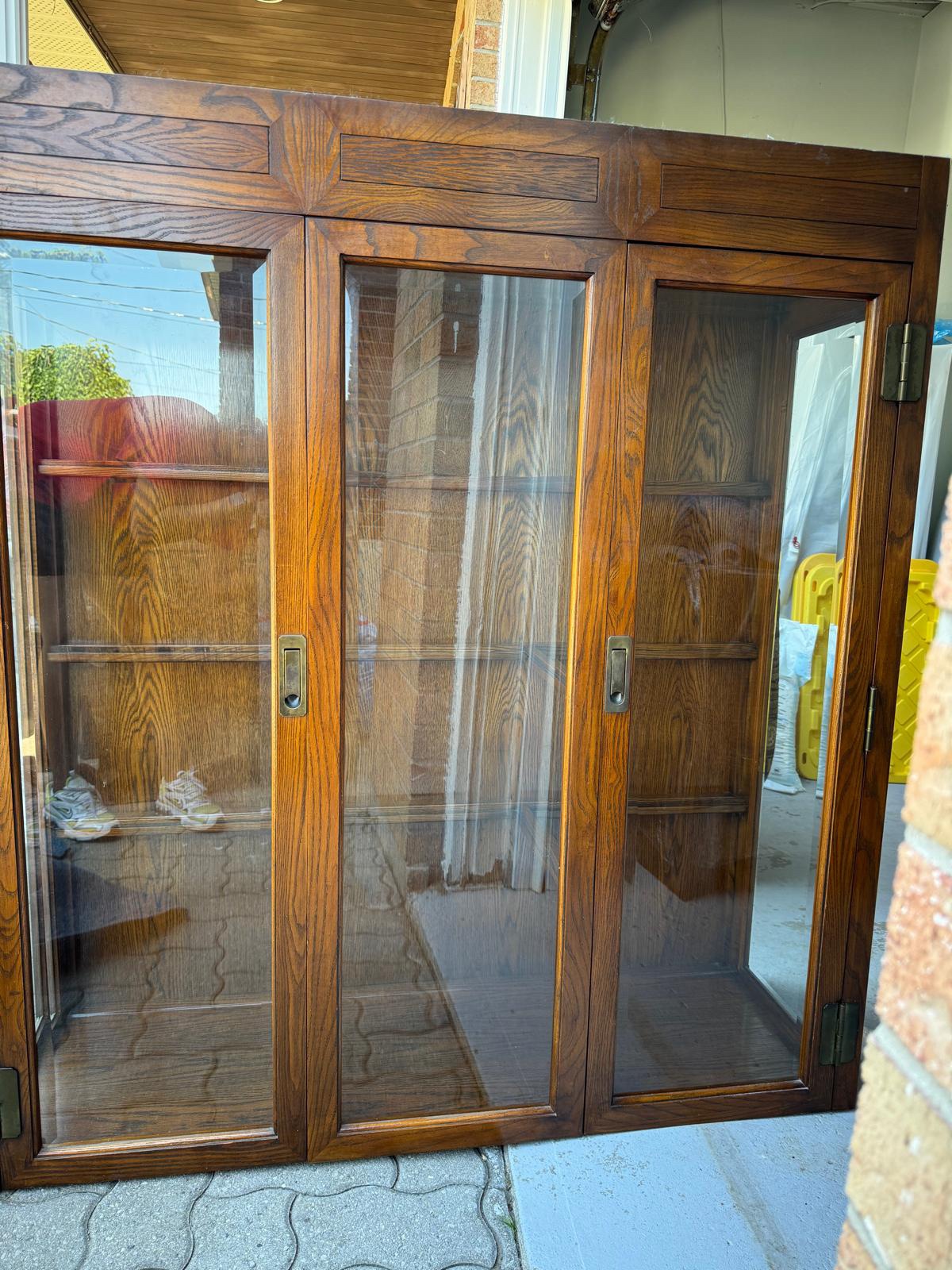 Free hutch - photo 2