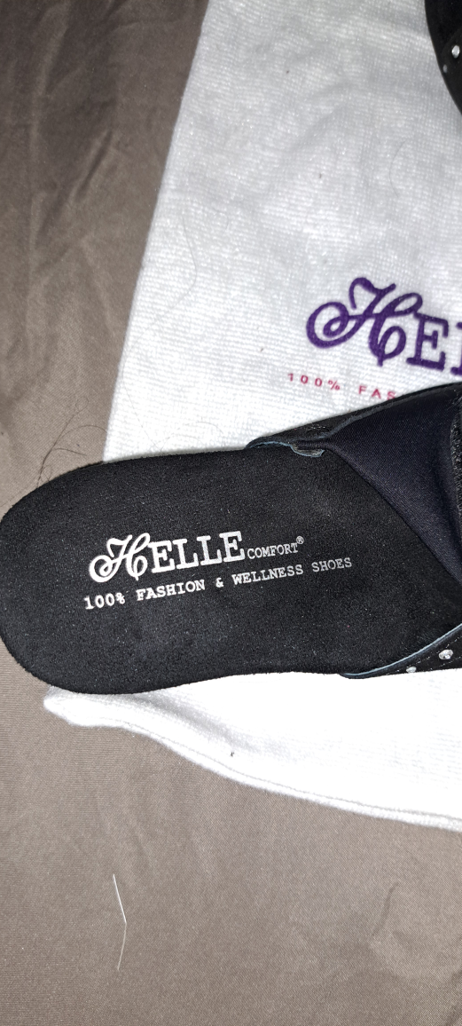 Helle black slip on image indicator(2)