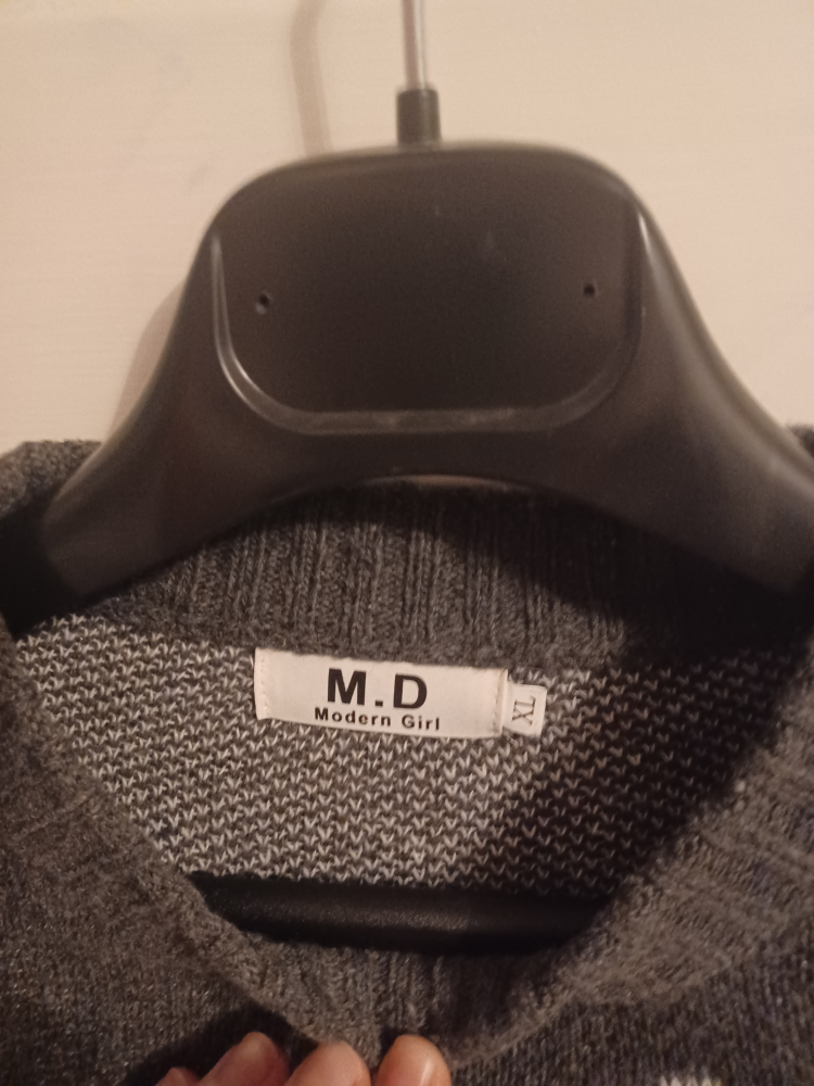 Pikachu Sweater image indicator(3)