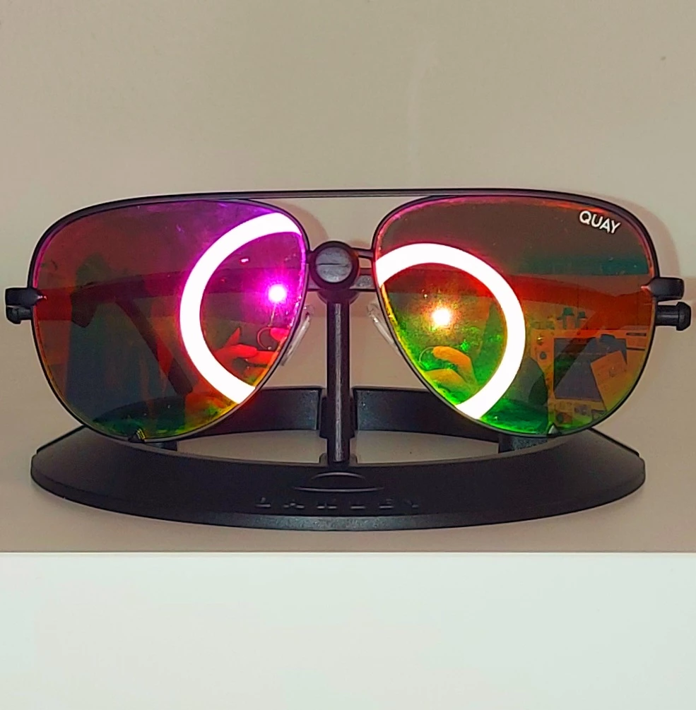 WOMEN'S QUAY AVIATOR SUNGLASSES thumbnail